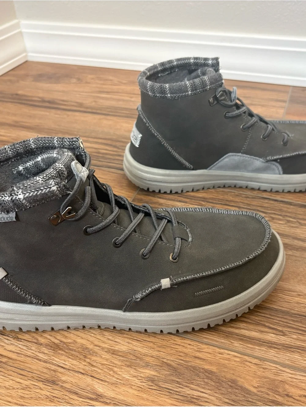 Hey Dude Men’s Gray Lace-Up Casual Ankle Boots